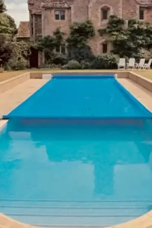 Price Drop Coverstar Deck Mounted Automatic Pool Cover Up to 799 Sq Ft